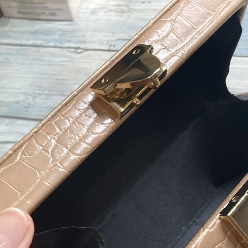 Vegan Leather Clutch Box Bag Tan Crocodile Faux Gold Tone Crossbody‎ Chain NWOT
